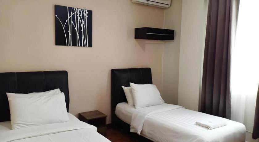 Hotel Seri Pauh George Town Esterno foto